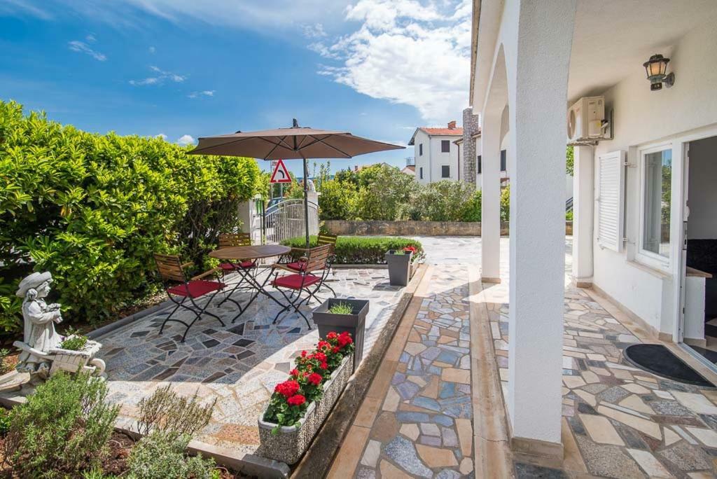 Beljan Apartments Кърк Екстериор снимка